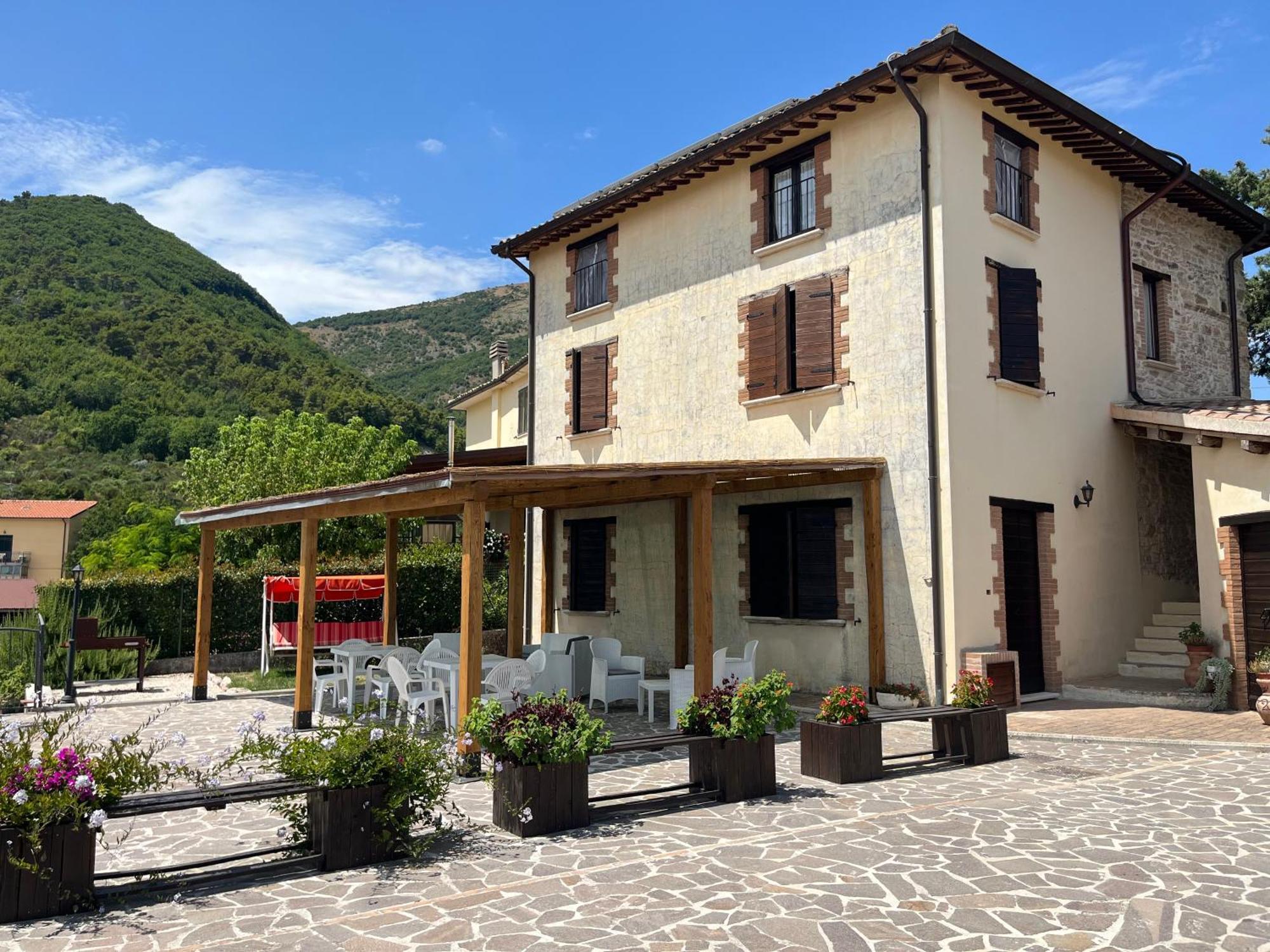 Casa Vacanze Vecchio Frantoio Residenza Leccino Spoleto Eksteriør billede
